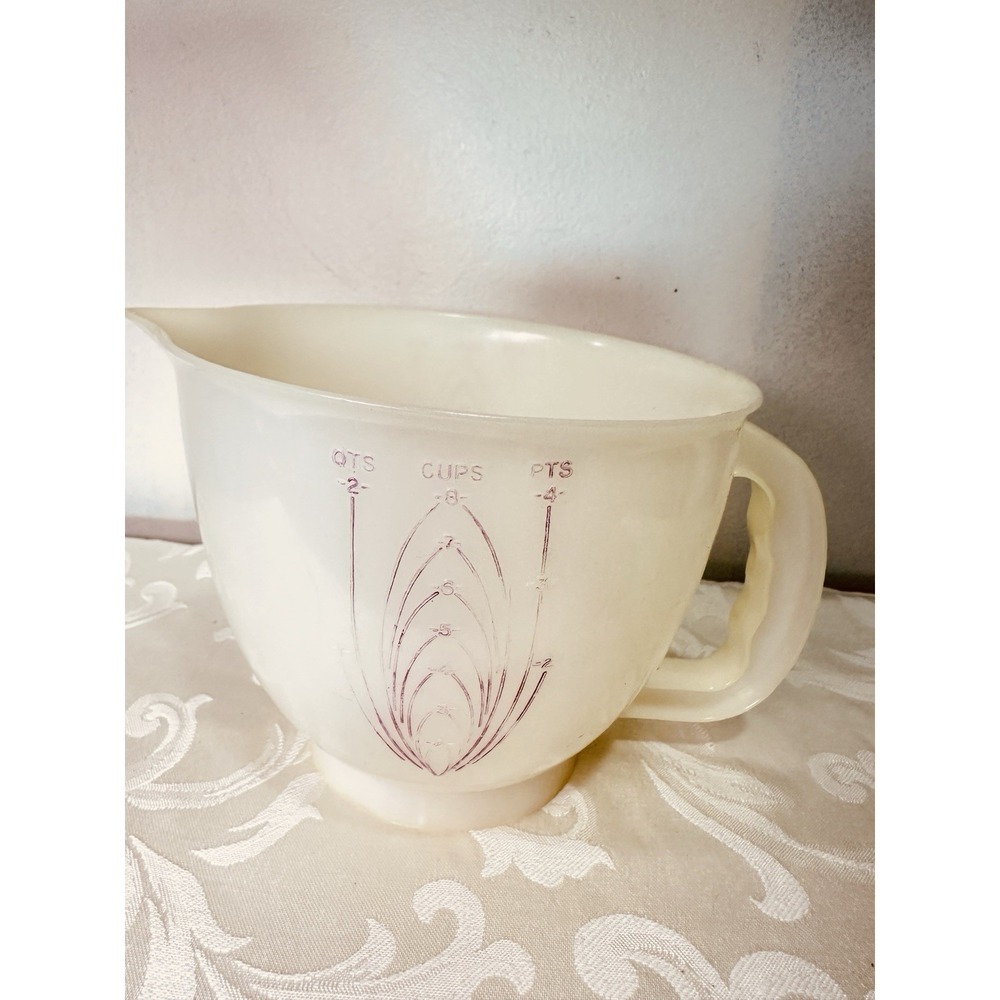 Vintage Tupperware Mix N Store Measuring Pitcher Batter Bowl 8 Cup 2 Qt No Lid